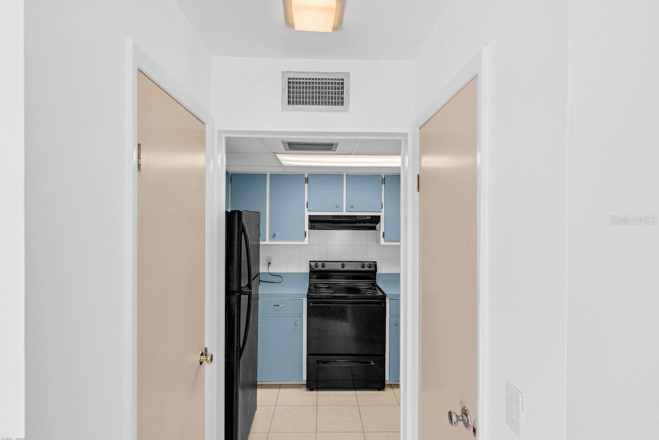 SHADOW LAKE CONDO - Residential