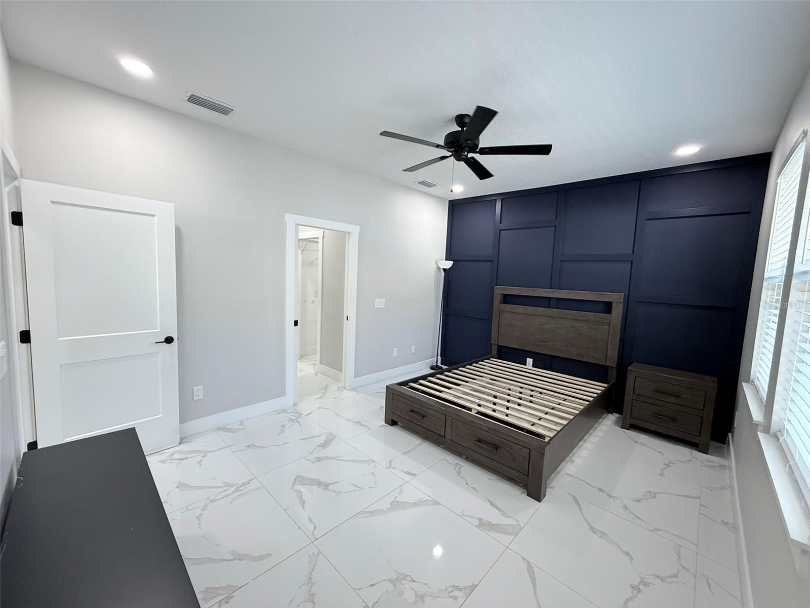 MANHATTAN PARK - Residential