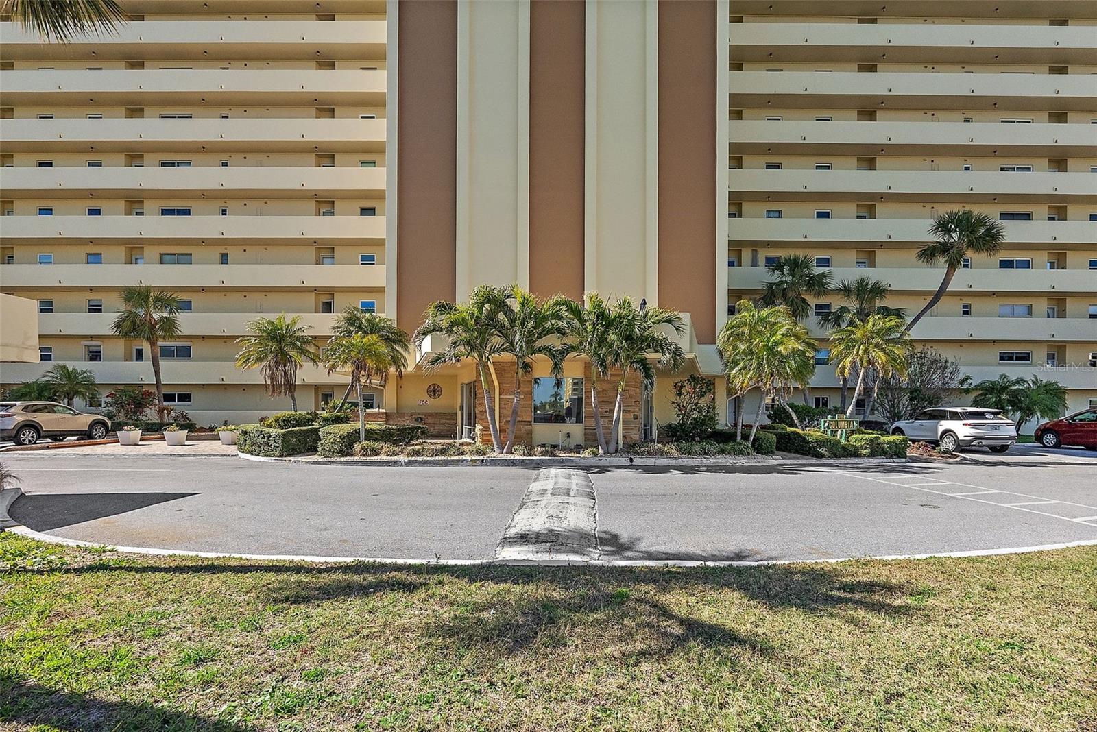 COLUMBIA TOWERS CONDO - Residential