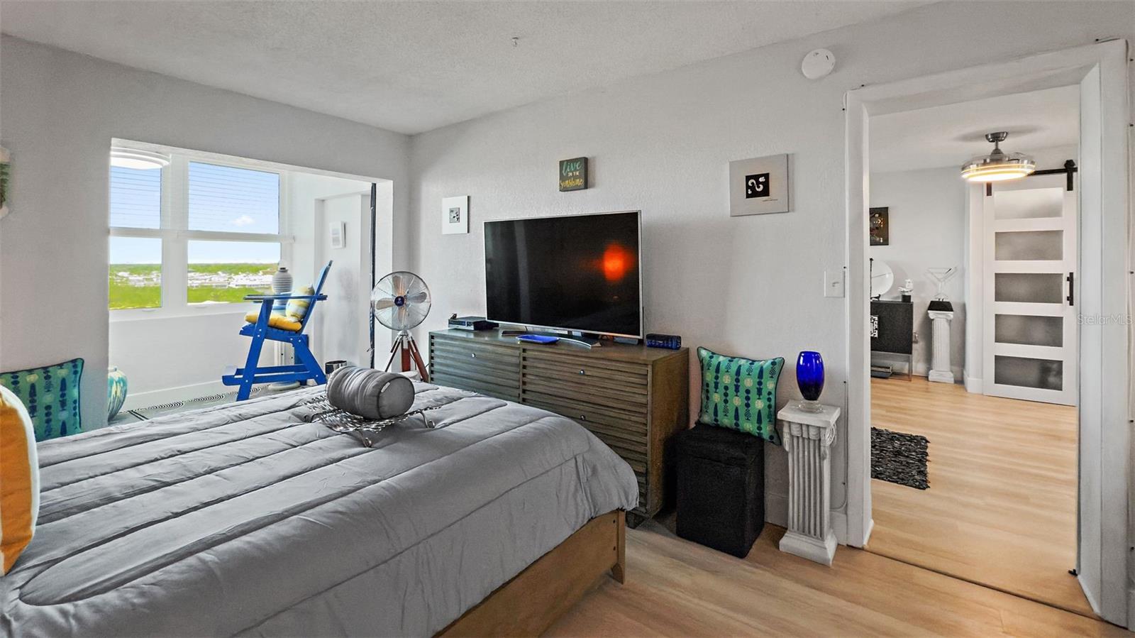 COLUMBIA TOWERS CONDO - Residential