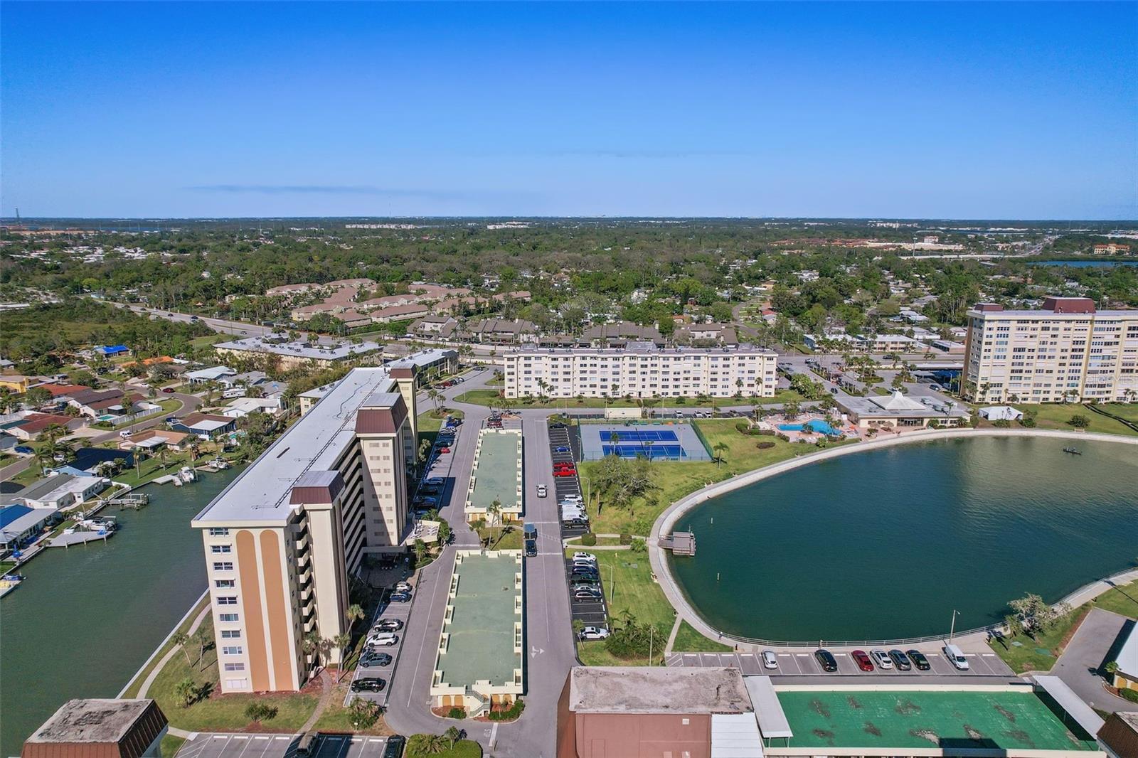 COLUMBIA TOWERS CONDO - Residential