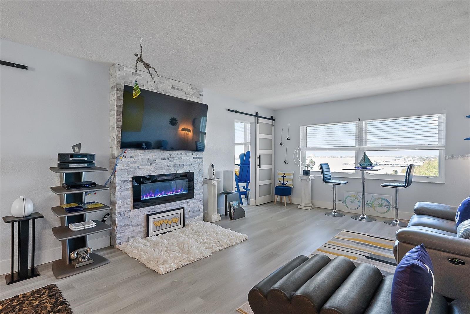 COLUMBIA TOWERS CONDO - Residential