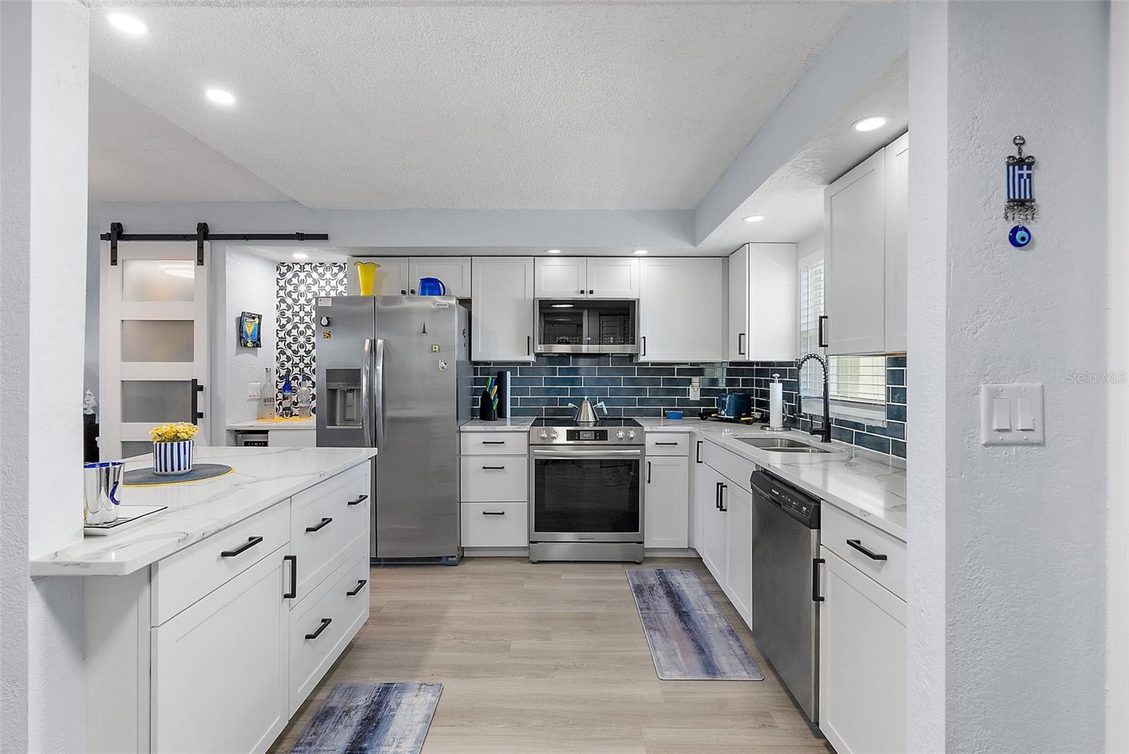 COLUMBIA TOWERS CONDO - Residential