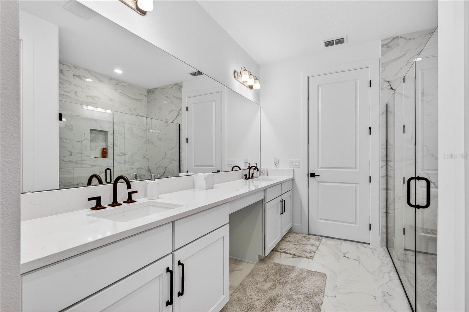 RIVERSIDE OAKS PH 4 - Residential