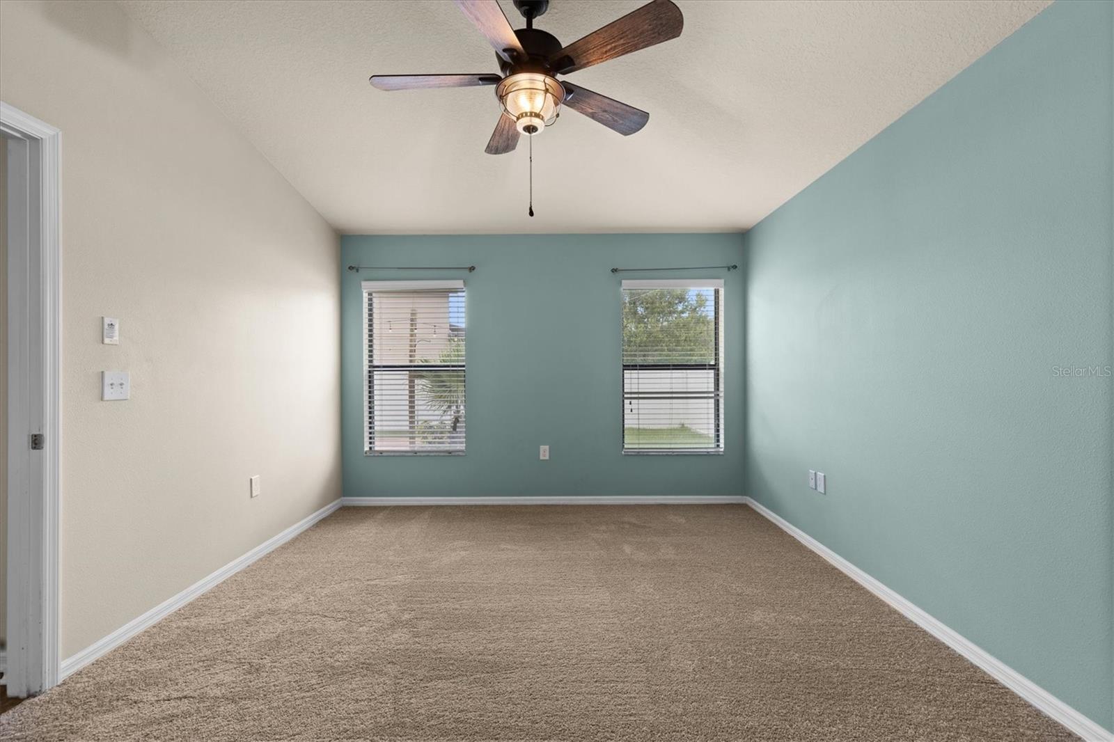 OAK CREEK PH 02 - Residential