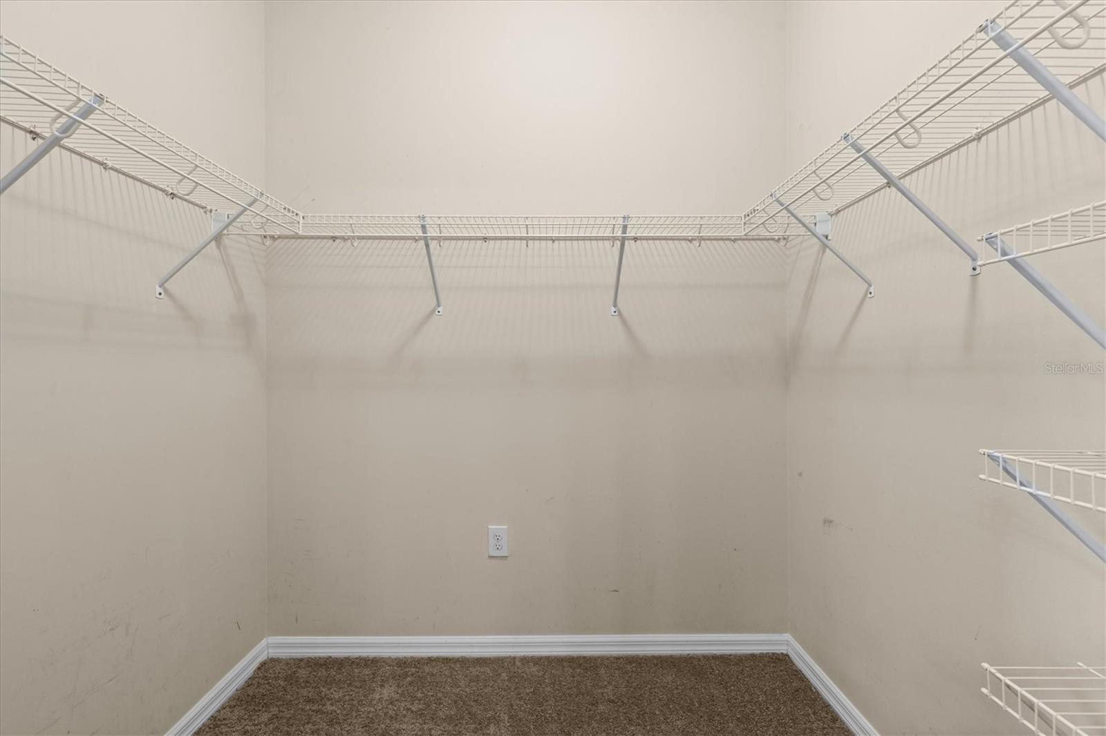 OAK CREEK PH 02 - Residential