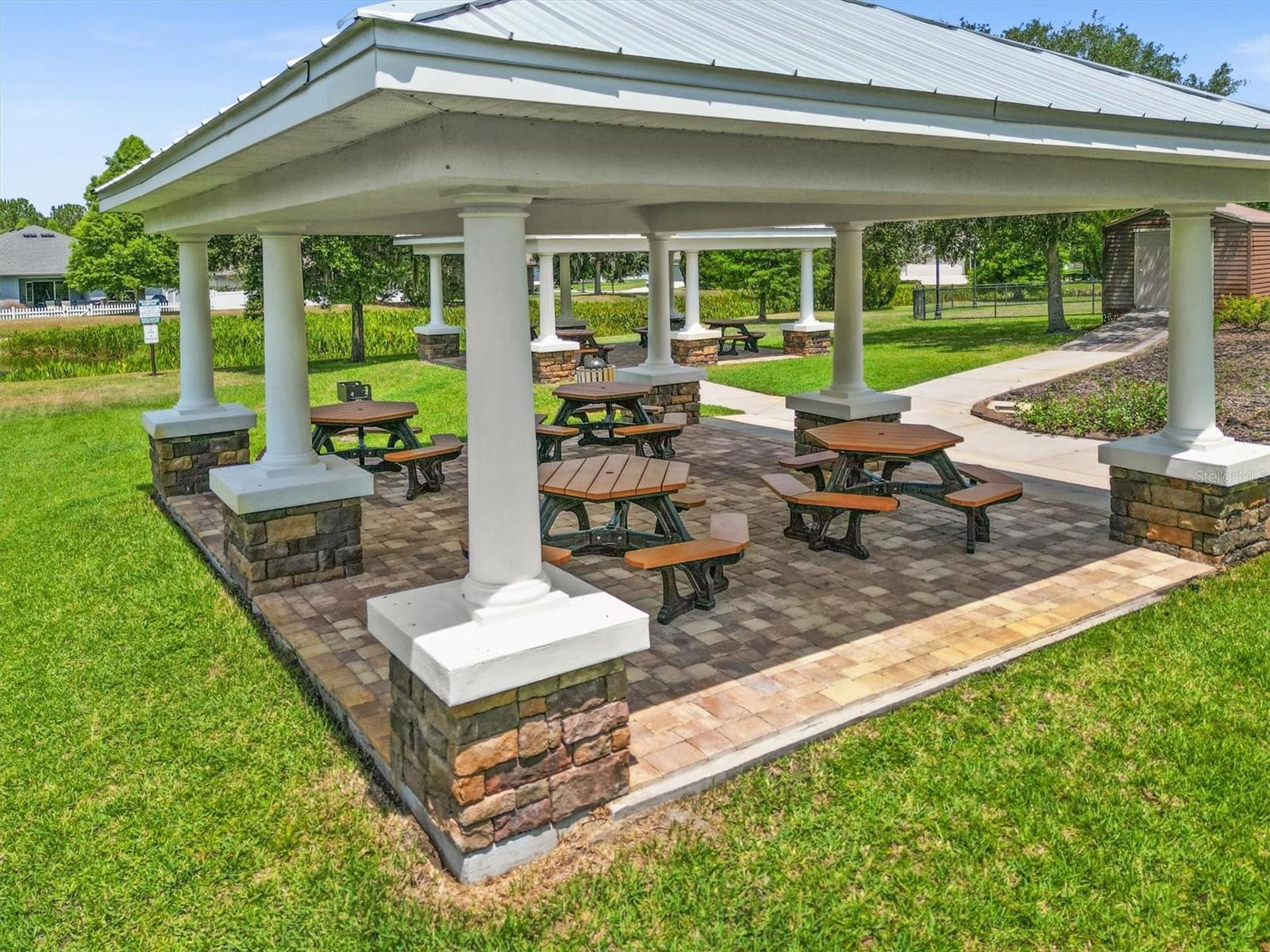 OAK CREEK PH 02 - Residential