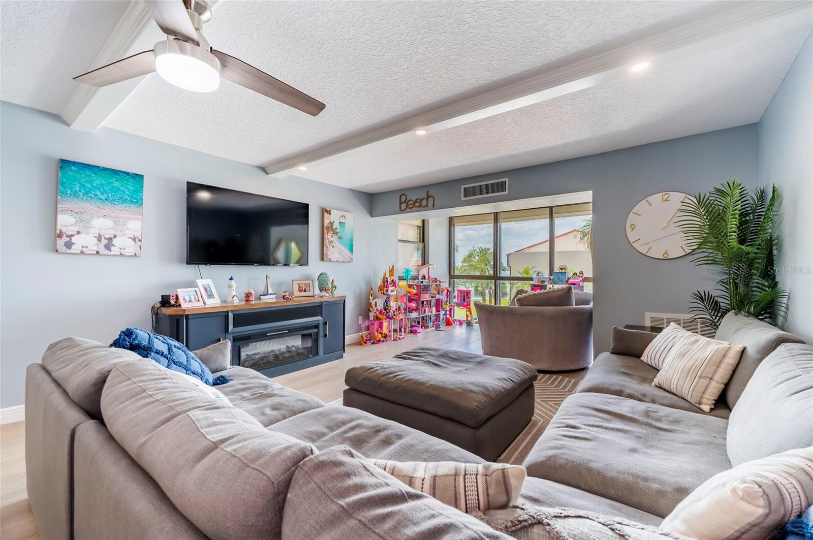 CLEARWATER POINT 7 TENNIS - Residential