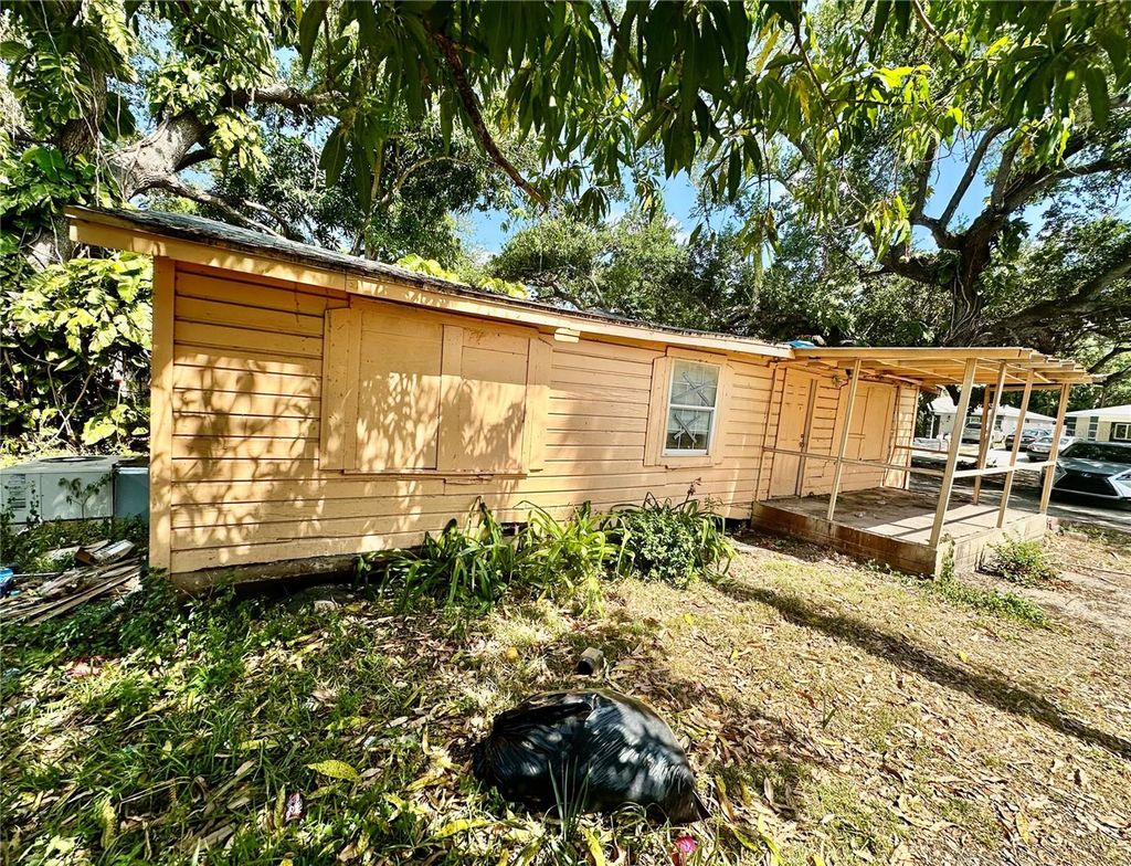 Photo of 1645 23rd Street, Sarasota, FL 34234 (MLS # A4692070)