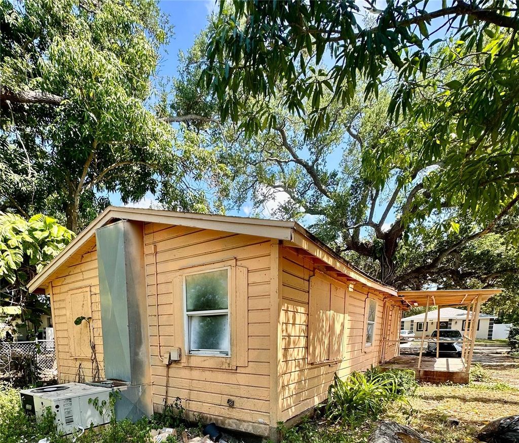 Photo of 1645 23rd Street, Sarasota, FL 34234 (MLS # A4692070)