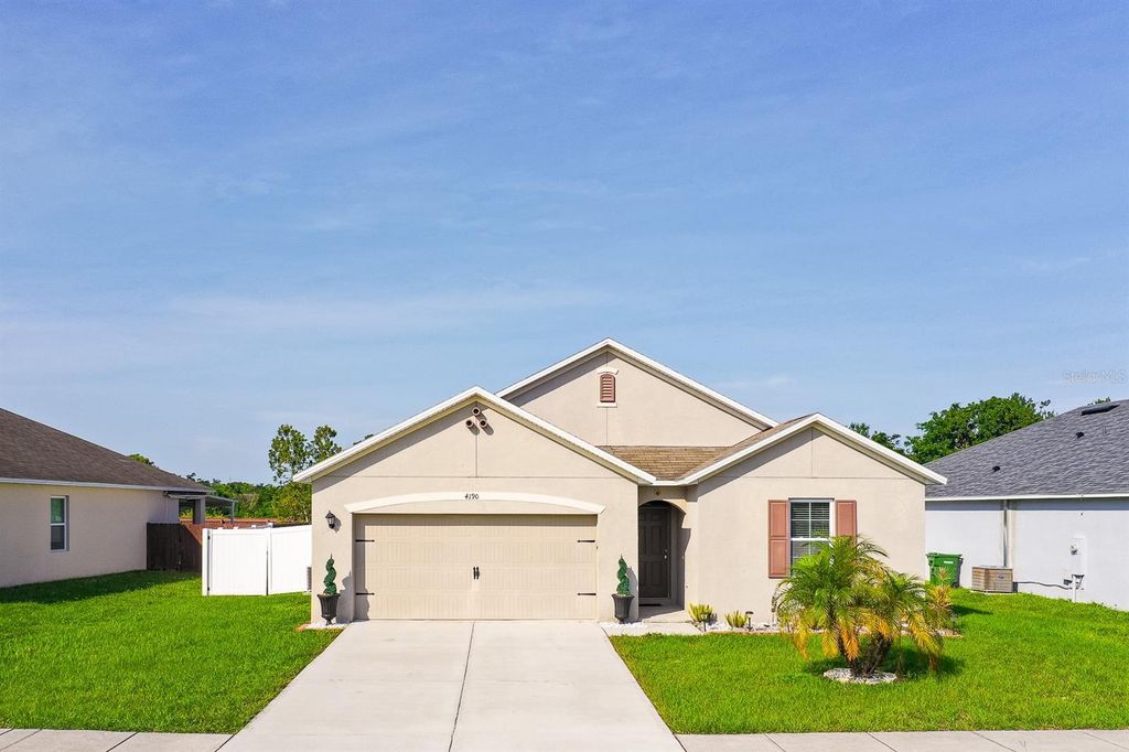 Photo of 4190 Roberta Drive, Winter Haven, FL 33881 (MLS # S5127460)