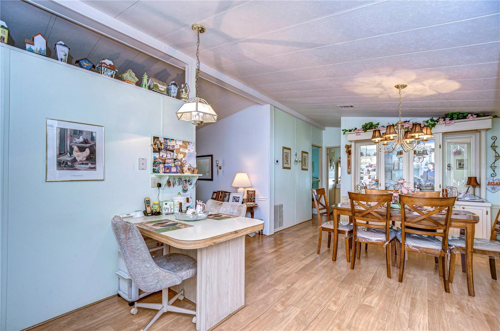 COLONY HILLS COMMUNITY - Residential