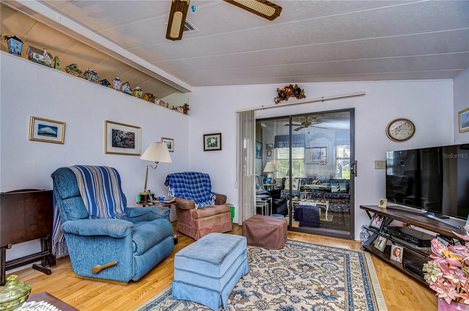 COLONY HILLS COMMUNITY - Residential