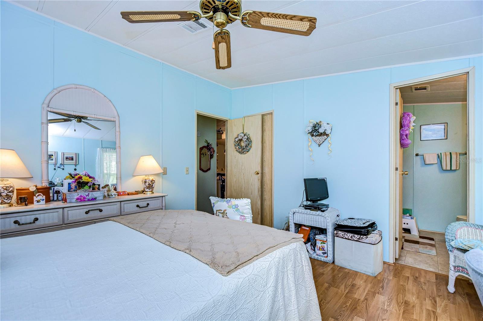 COLONY HILLS COMMUNITY - Residential