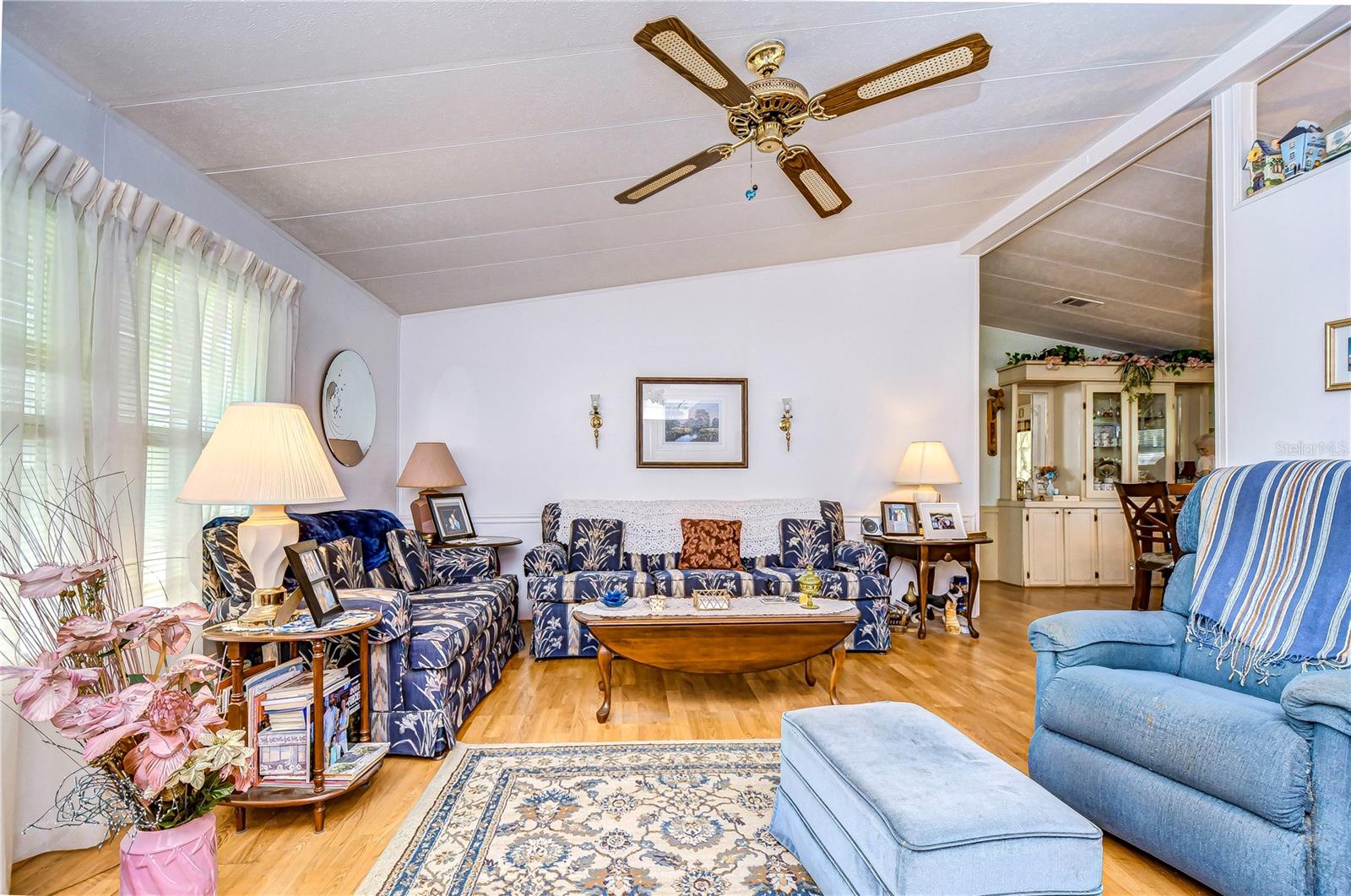 COLONY HILLS COMMUNITY - Residential