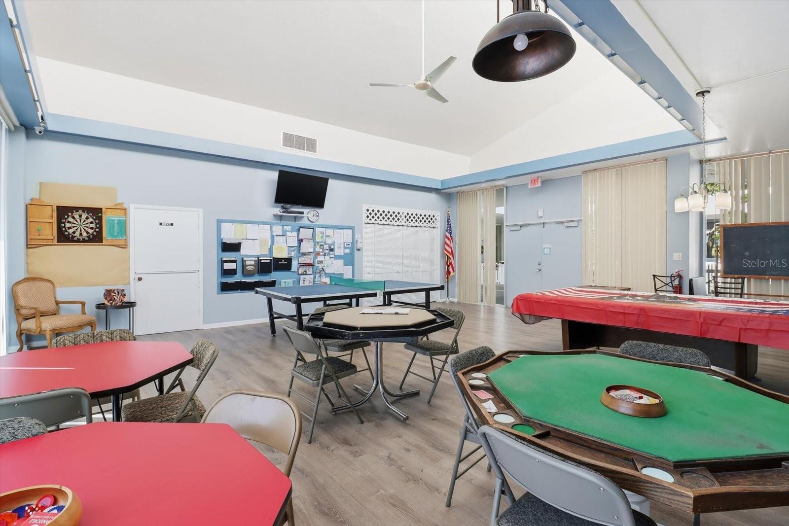 ROYAL OAKS - Residential