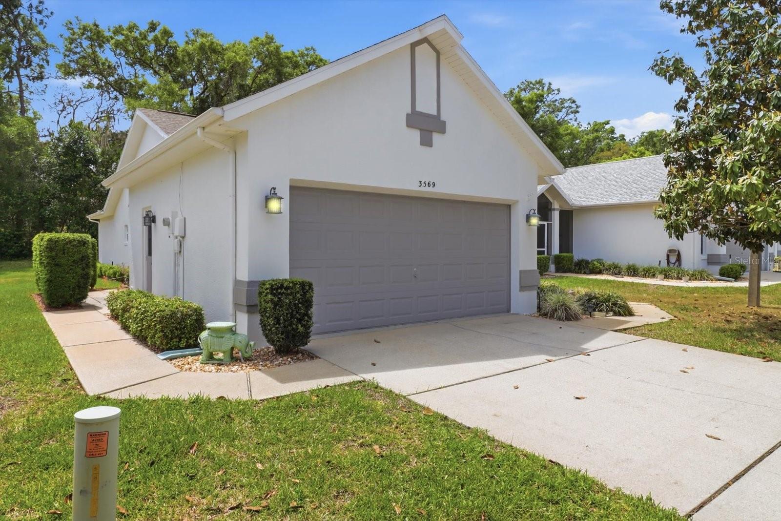 ROYAL OAKS - Residential