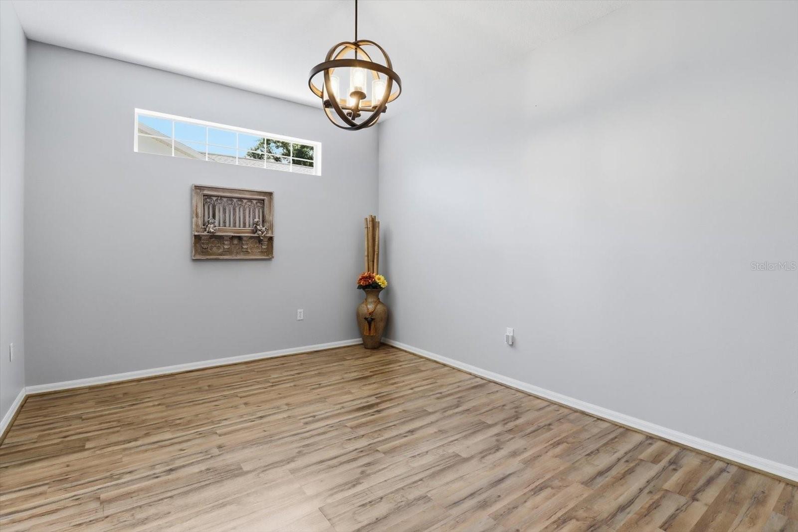 ROYAL OAKS - Residential