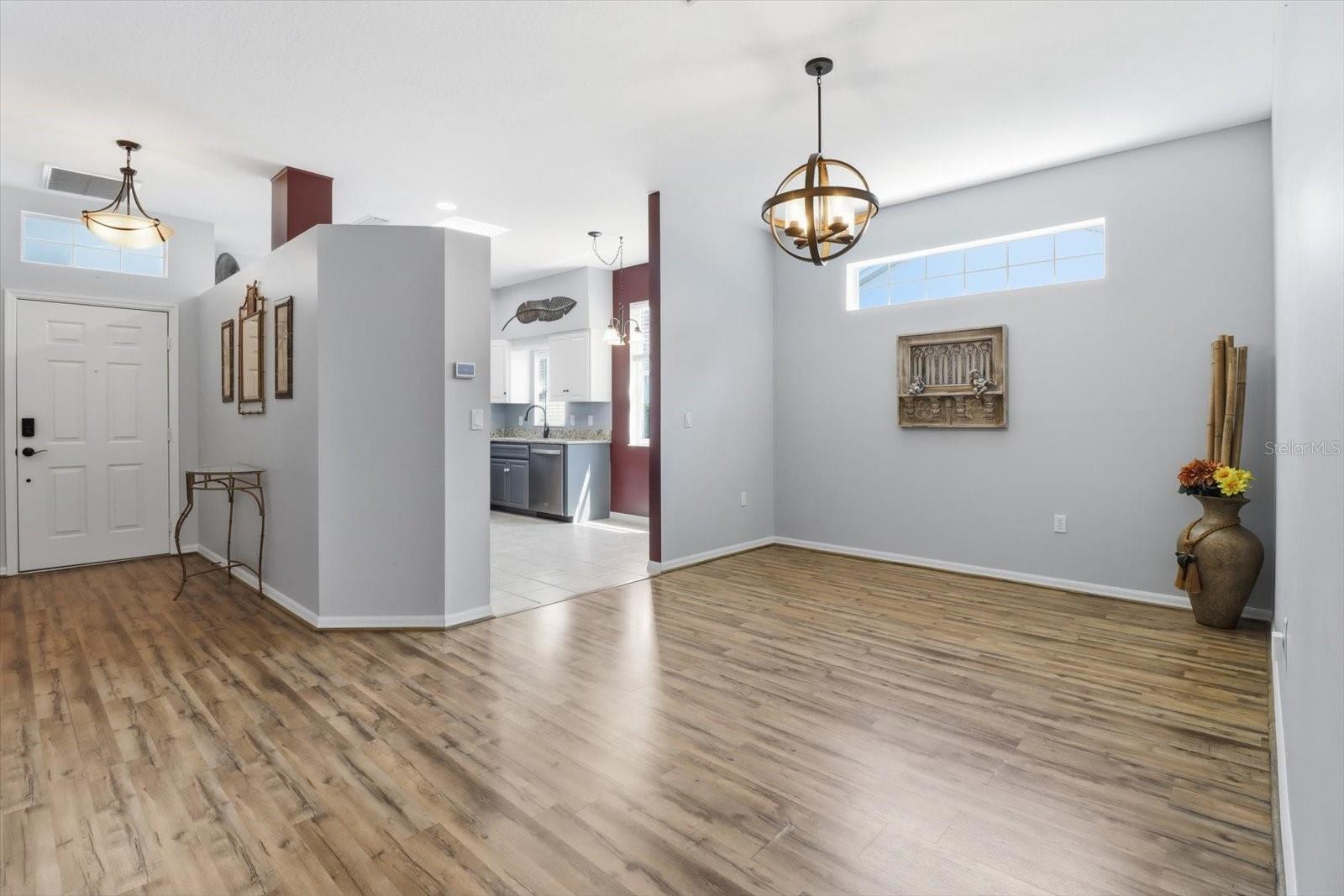 ROYAL OAKS - Residential