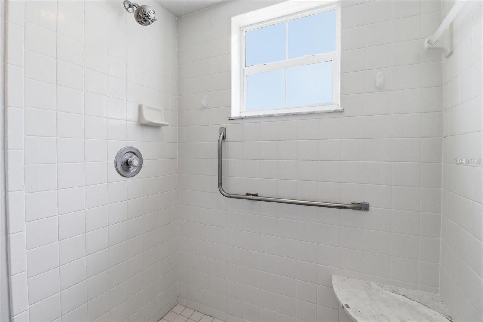 ROYAL OAKS - Residential