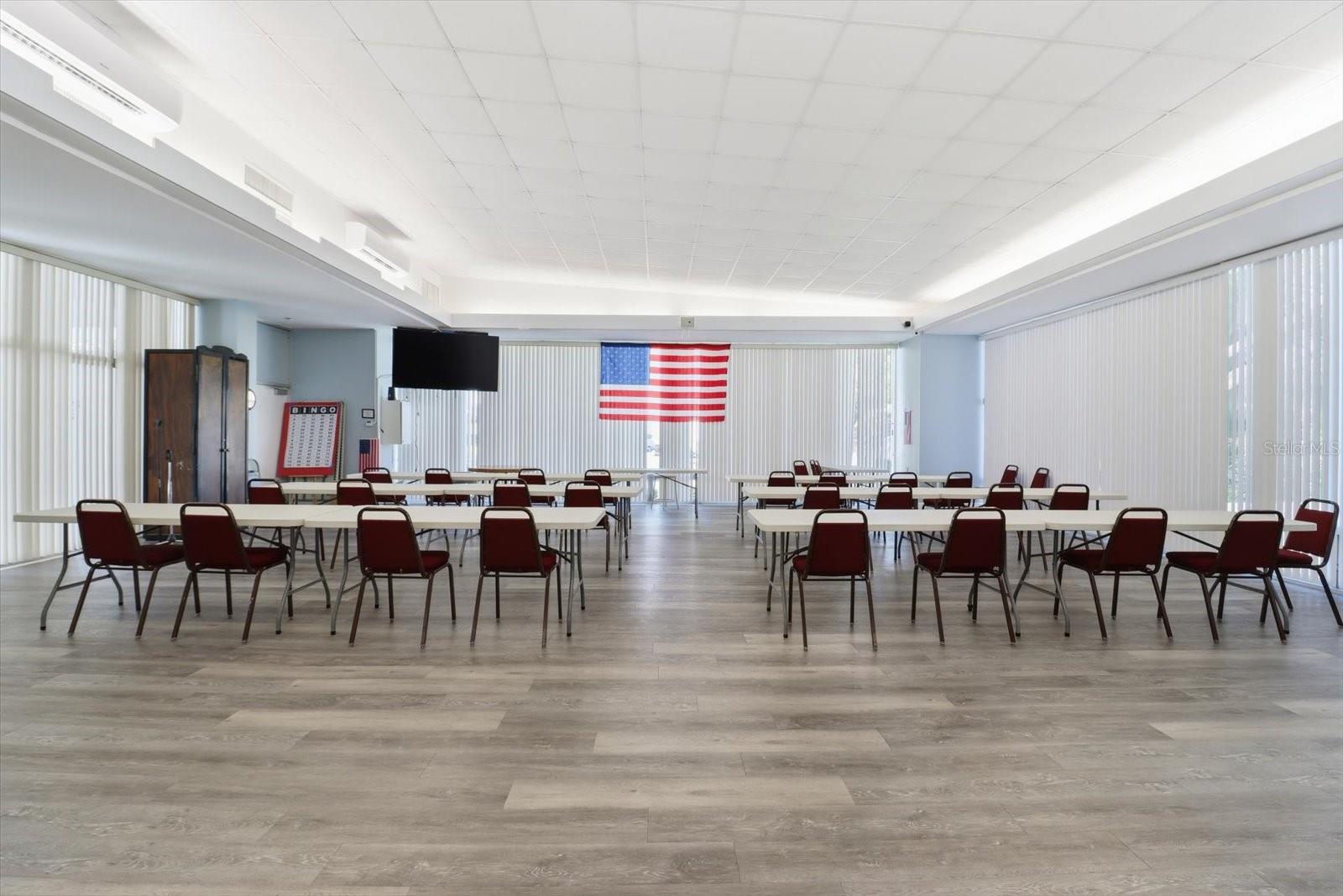 ROYAL OAKS - Residential