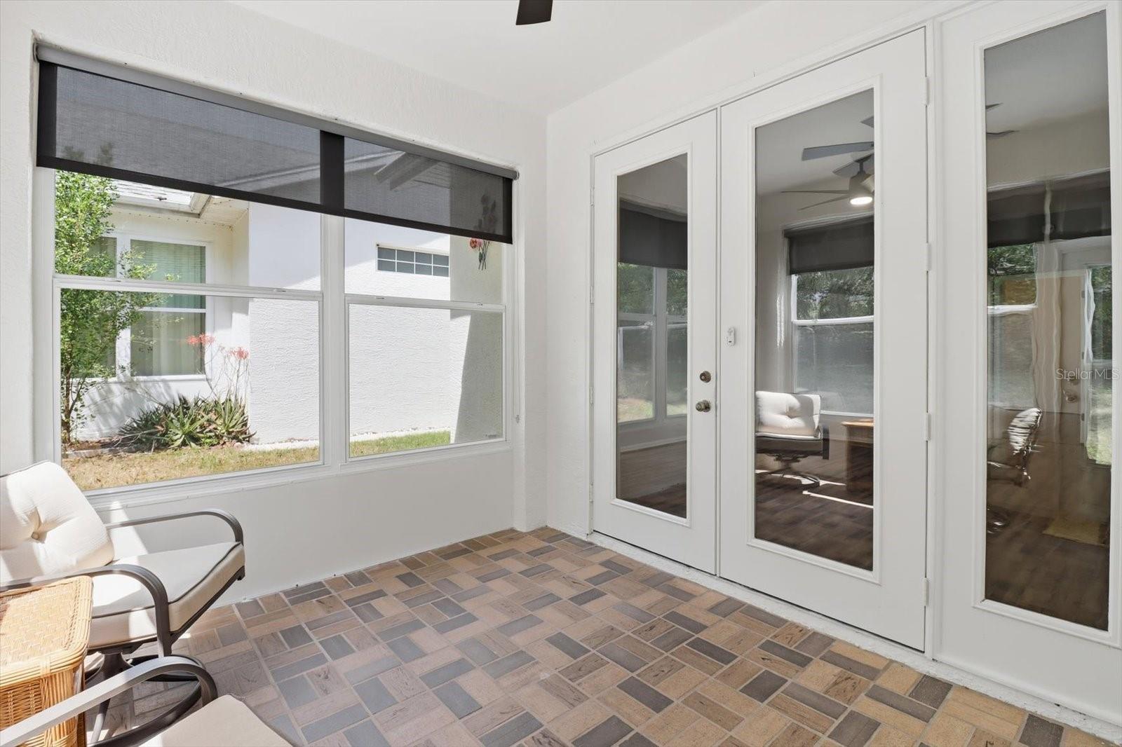 ROYAL OAKS - Residential