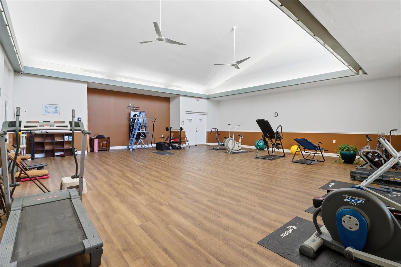 ROYAL OAKS - Residential