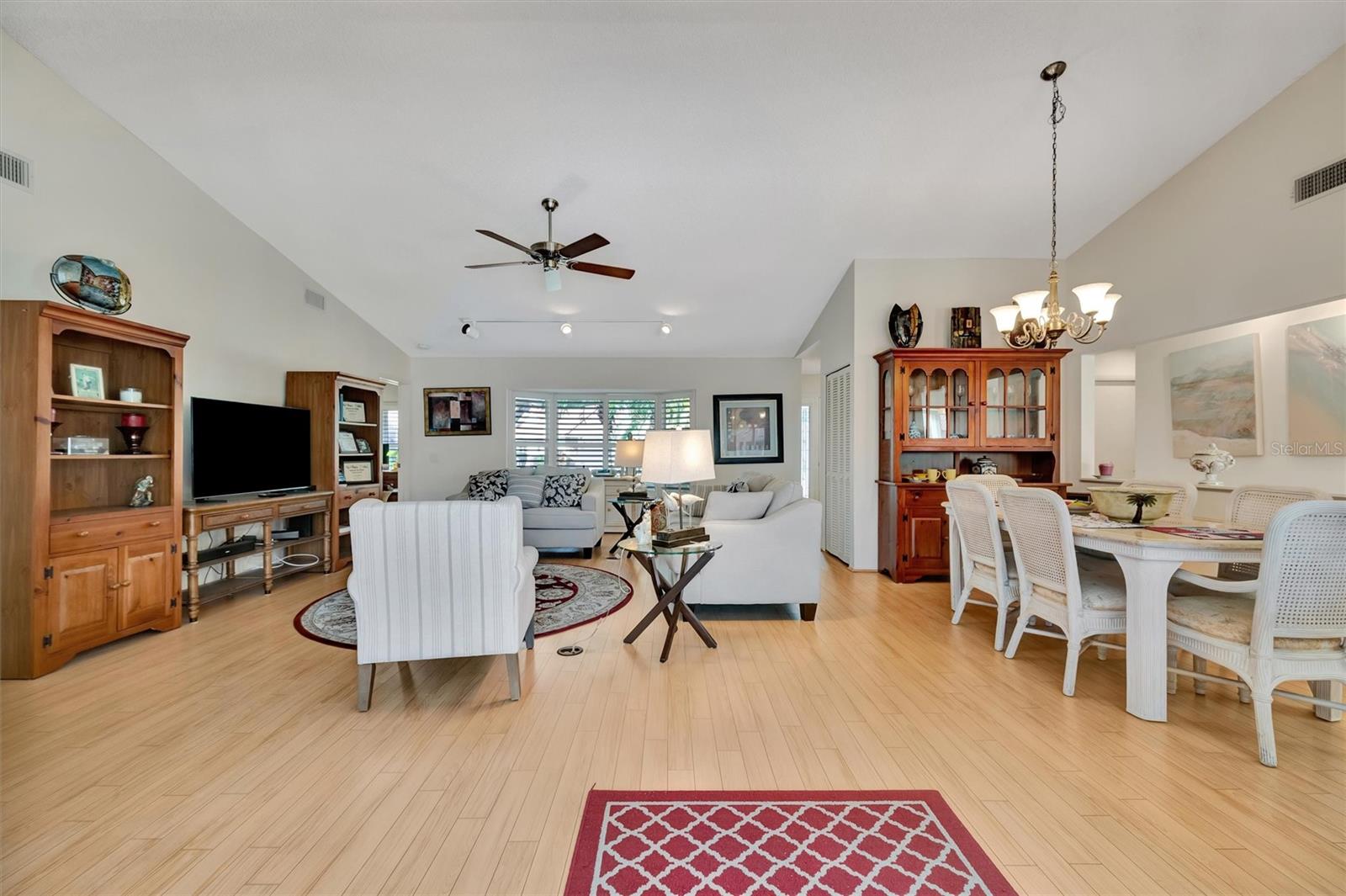 GARDEN LAKES VILLAGE SEC 3 - Residential