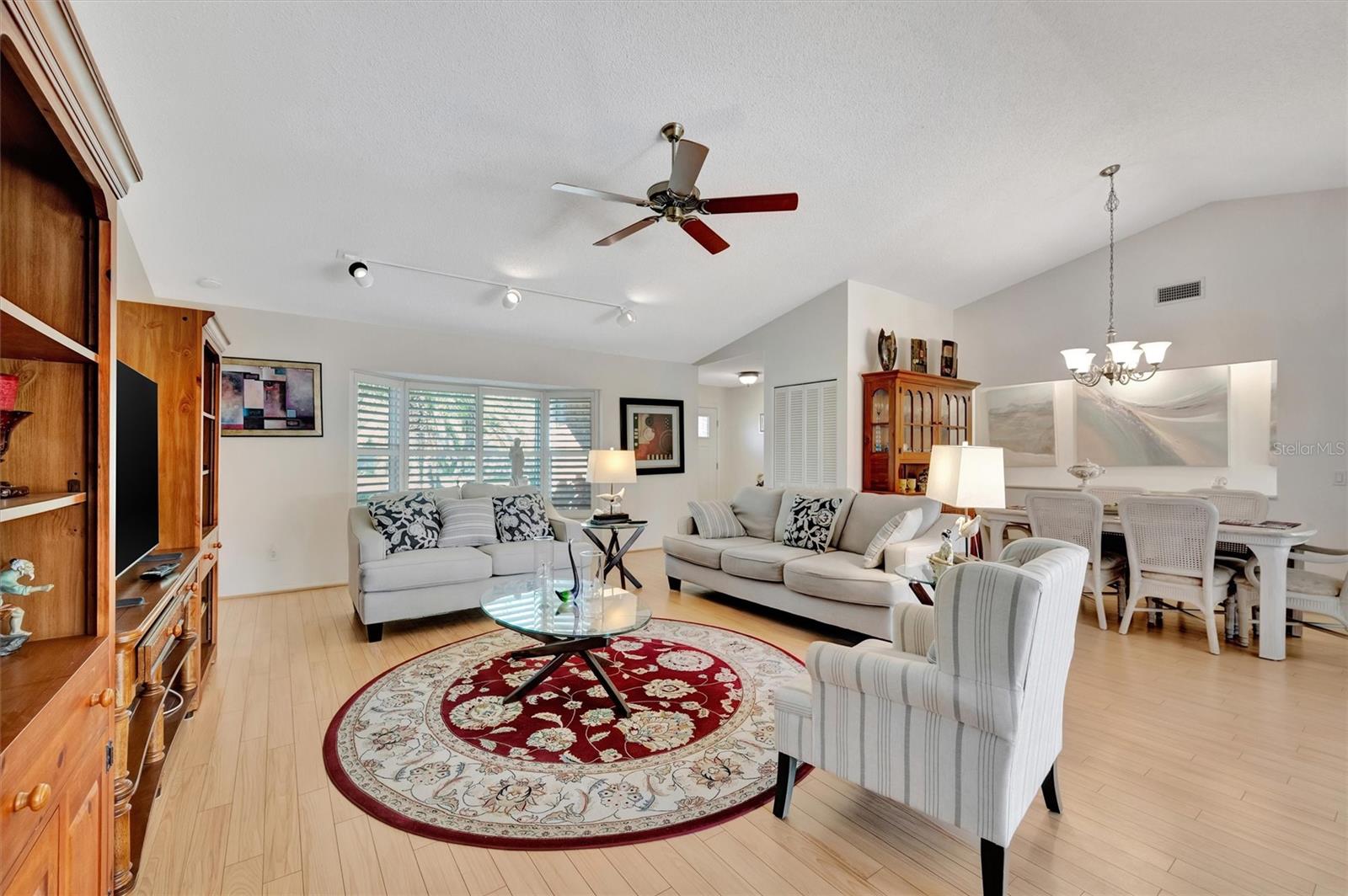 GARDEN LAKES VILLAGE SEC 3 - Residential