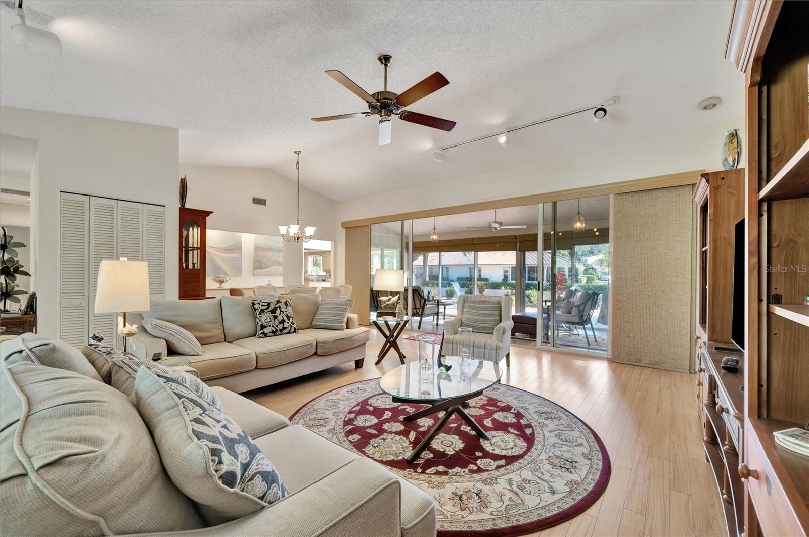 GARDEN LAKES VILLAGE SEC 3 - Residential