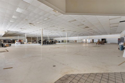 Tiny photo for 440 W Gulf Atlantic Highway, Wildwood, FL 34785 (MLS # G5117347)