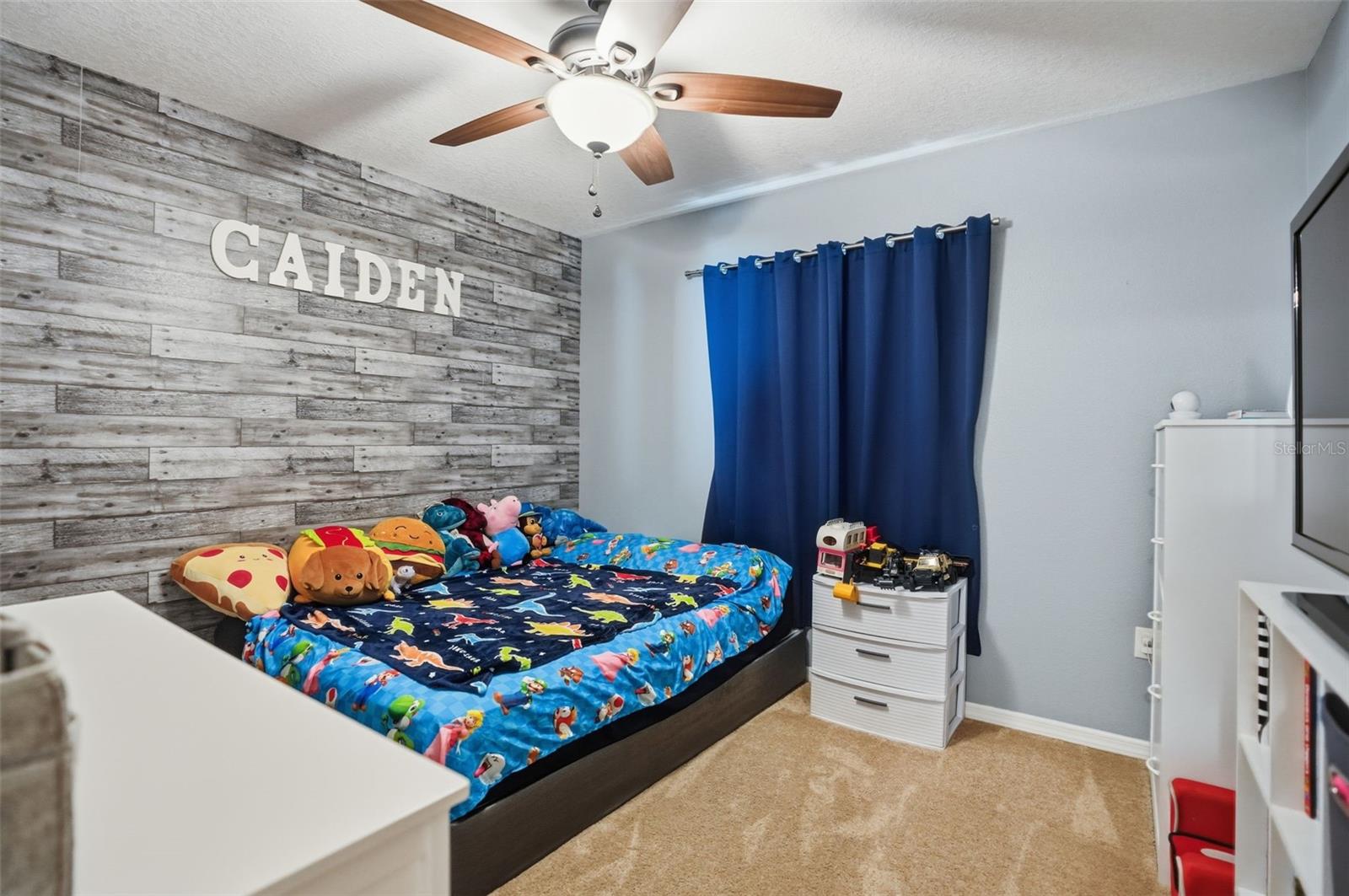 LAUREL OAKS SUB - Residential