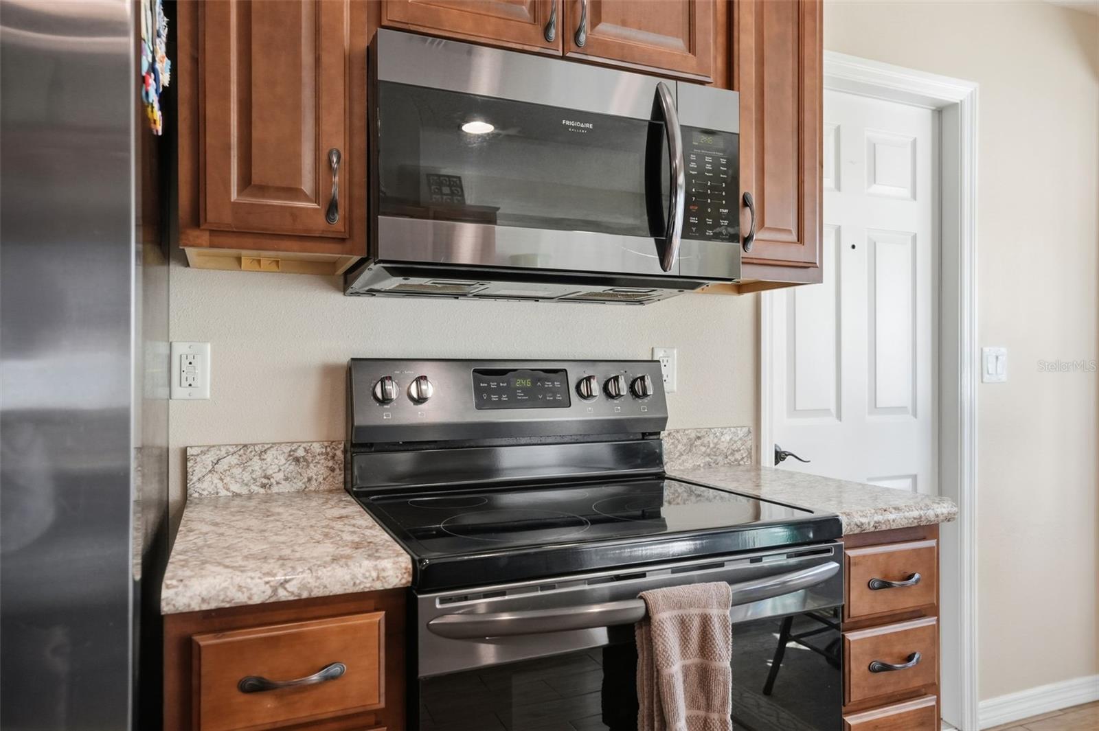 LAUREL OAKS SUB - Residential