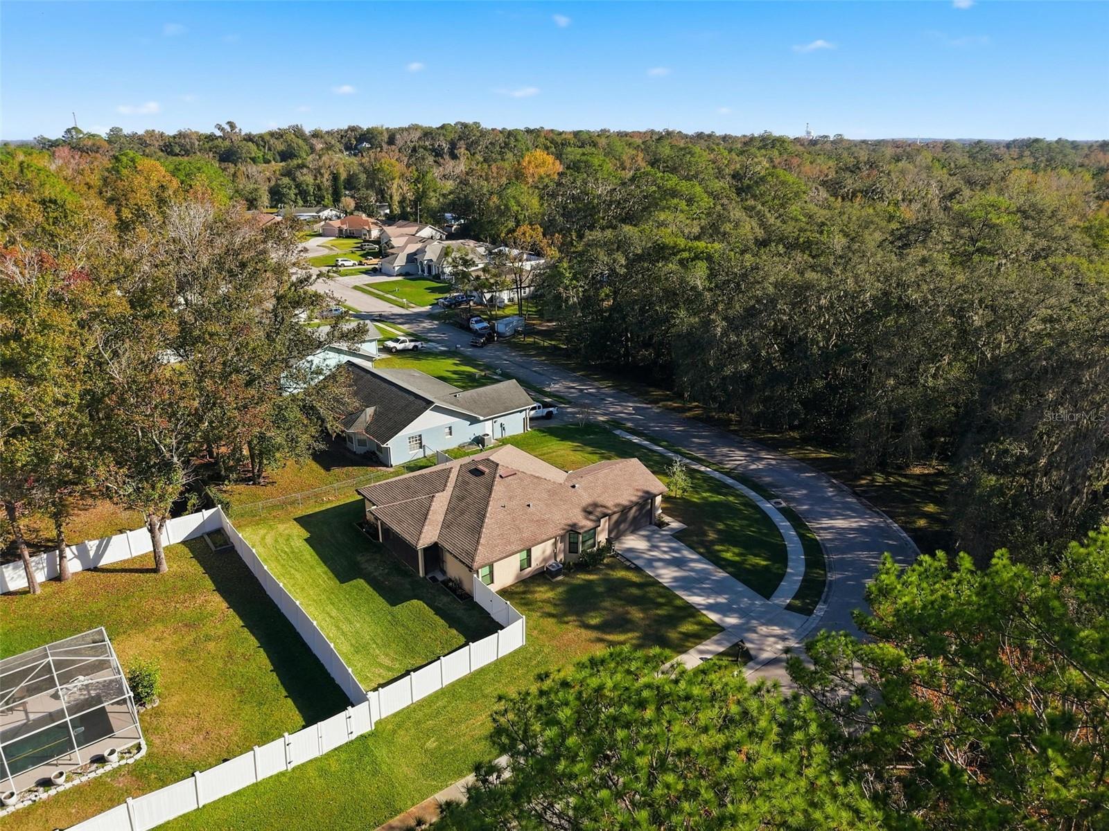 LAUREL OAKS SUB - Residential