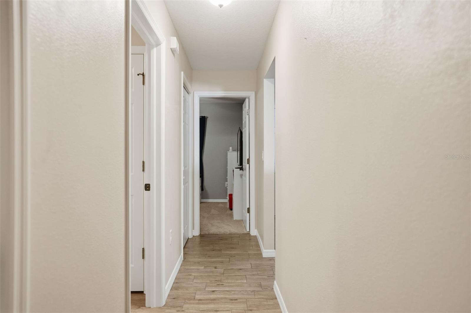 LAUREL OAKS SUB - Residential