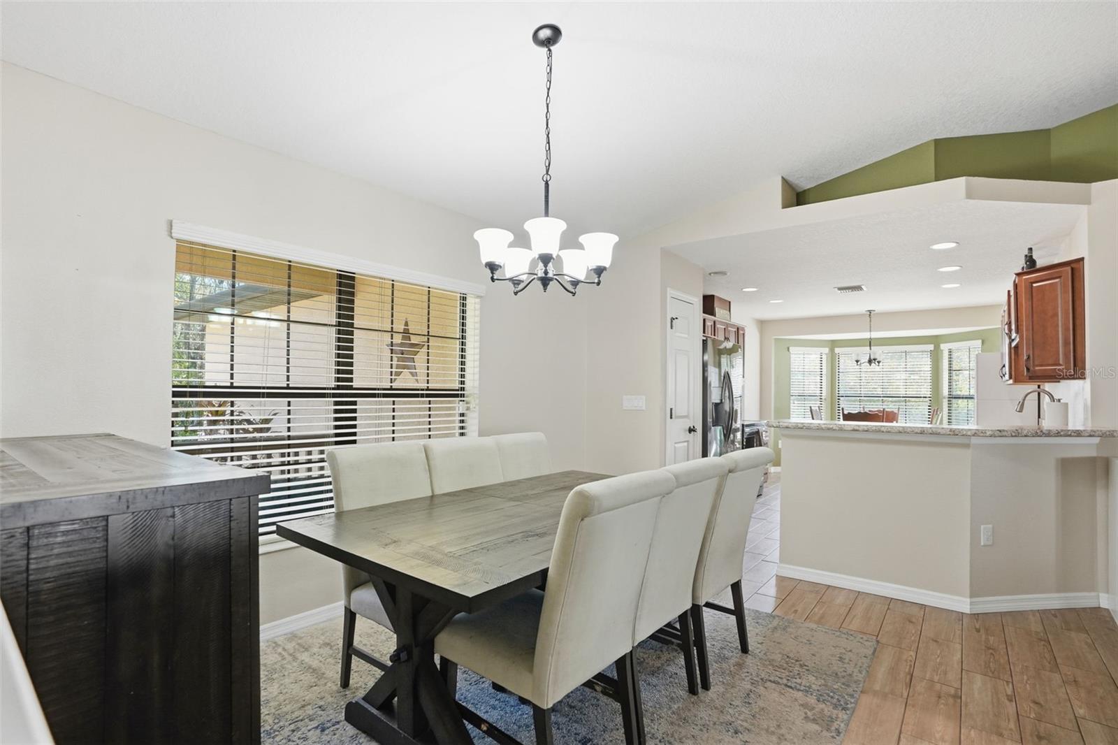 LAUREL OAKS SUB - Residential