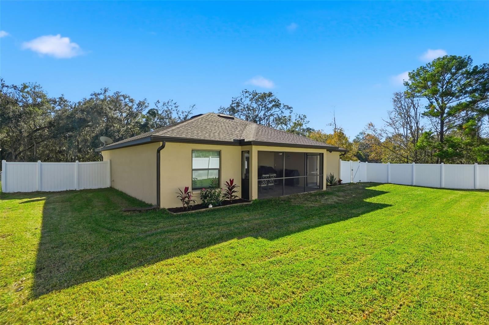 LAUREL OAKS SUB - Residential