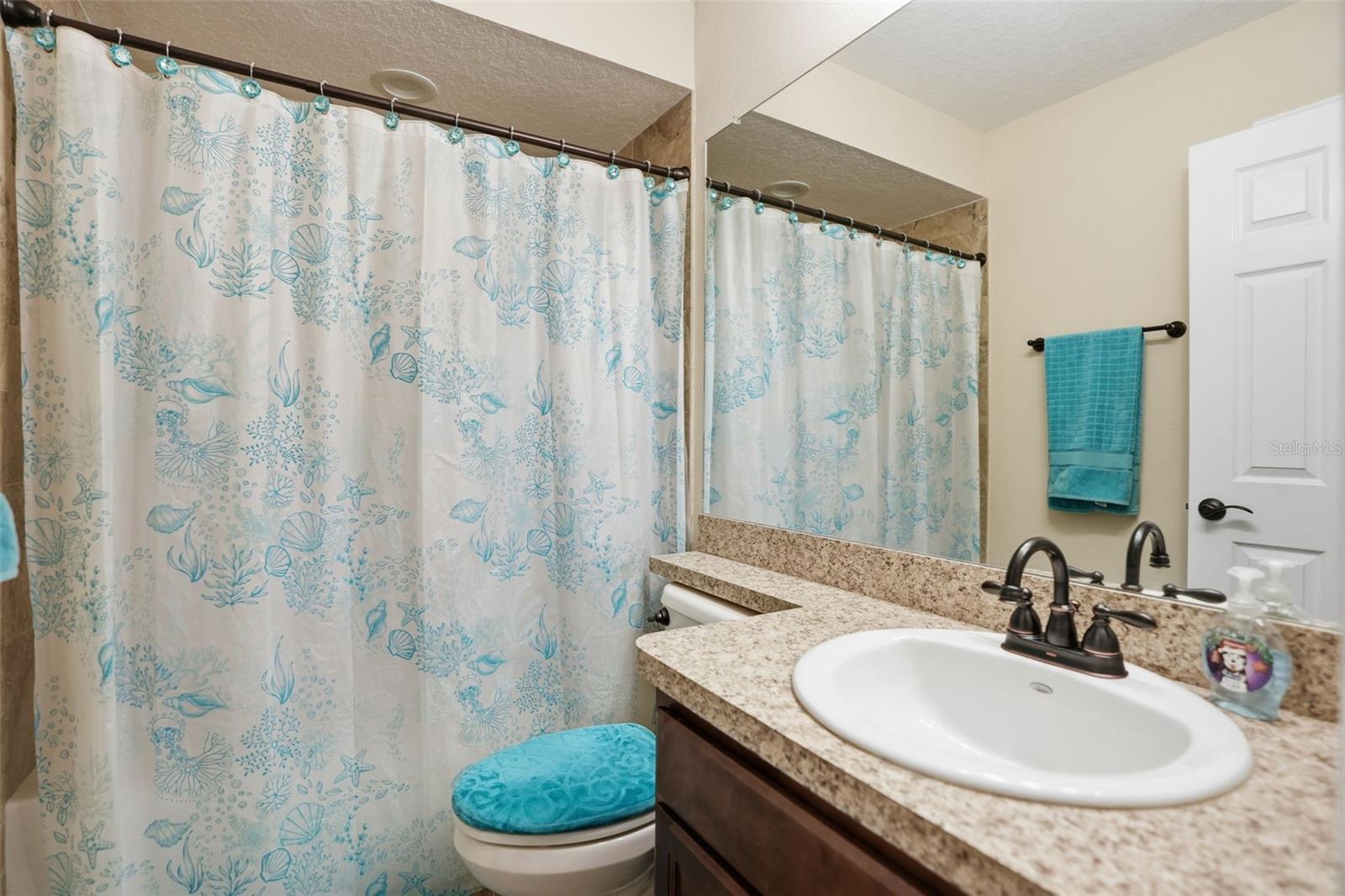 LAUREL OAKS SUB - Residential