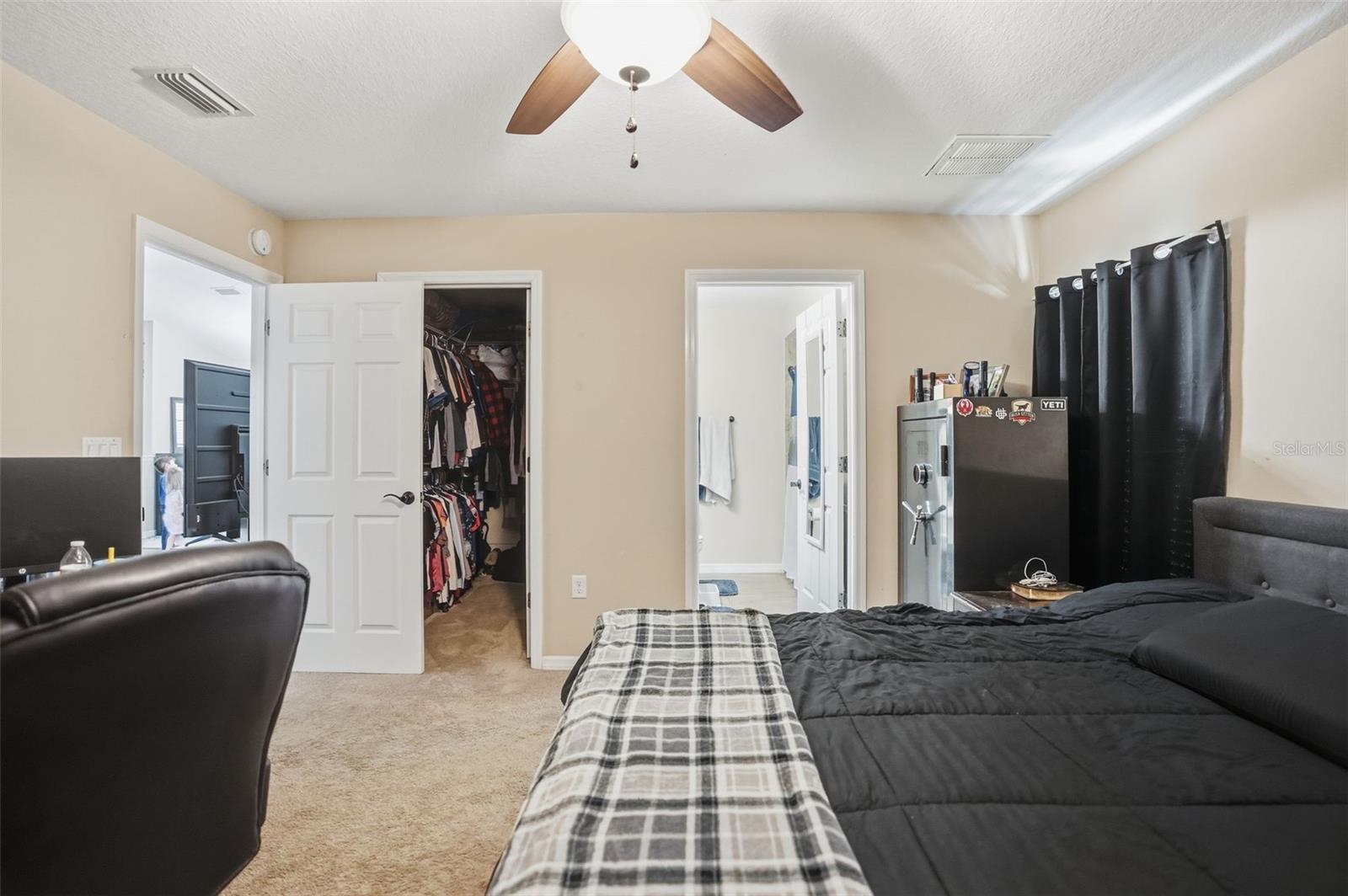 LAUREL OAKS SUB - Residential