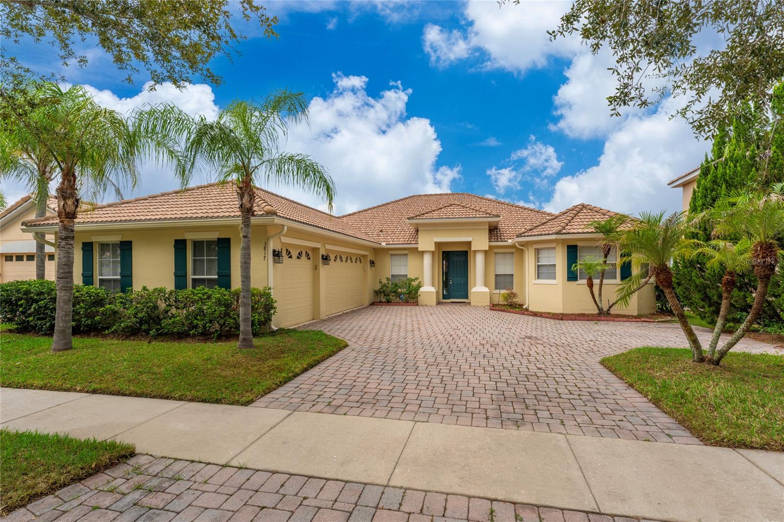 3817 GOLDEN FEATHER WAY