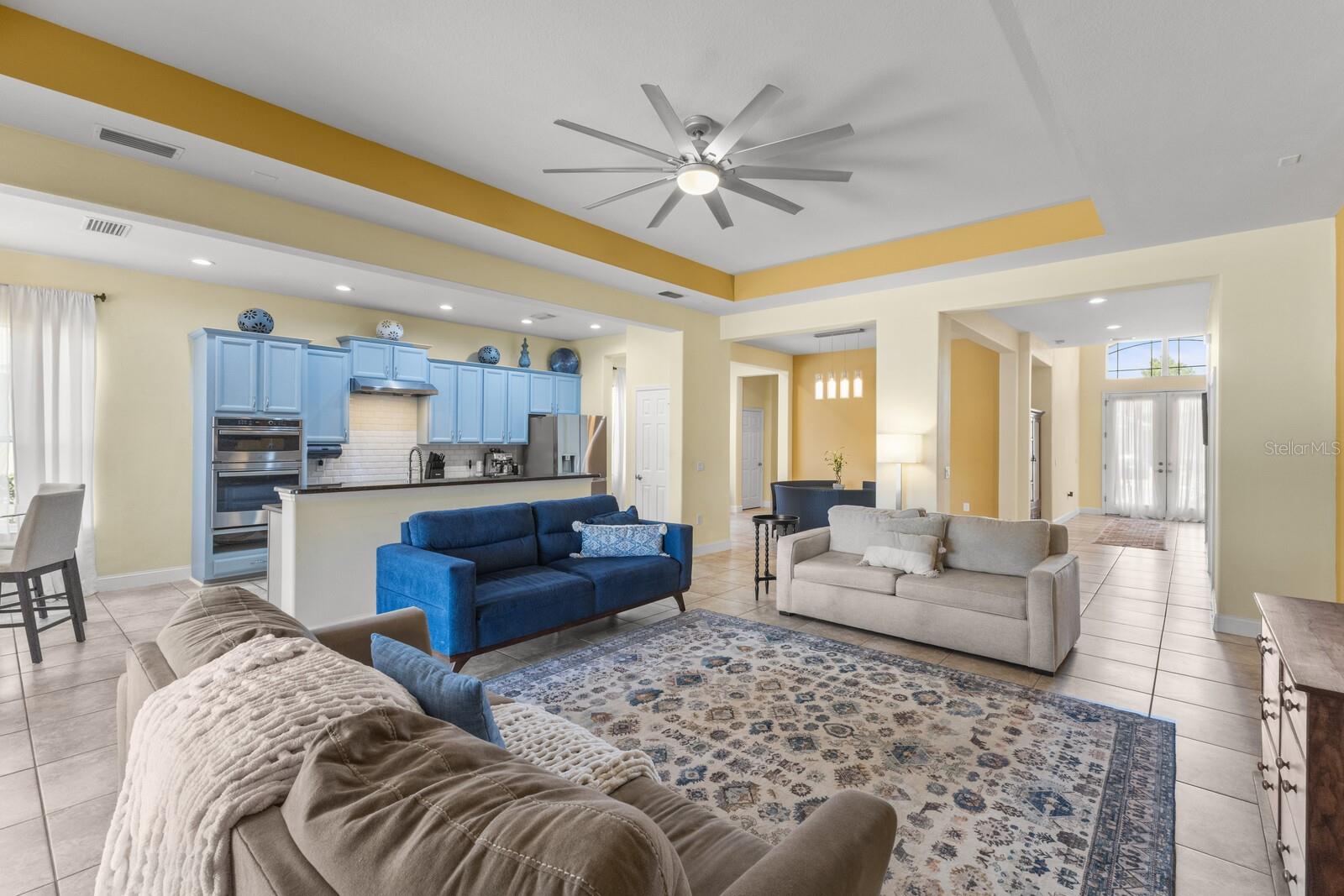 PALMA SOLA TRACE - Residential