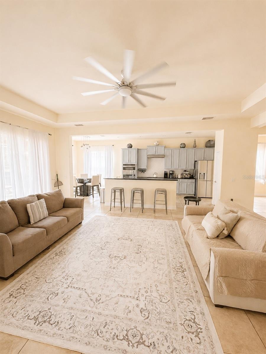 PALMA SOLA TRACE - Residential