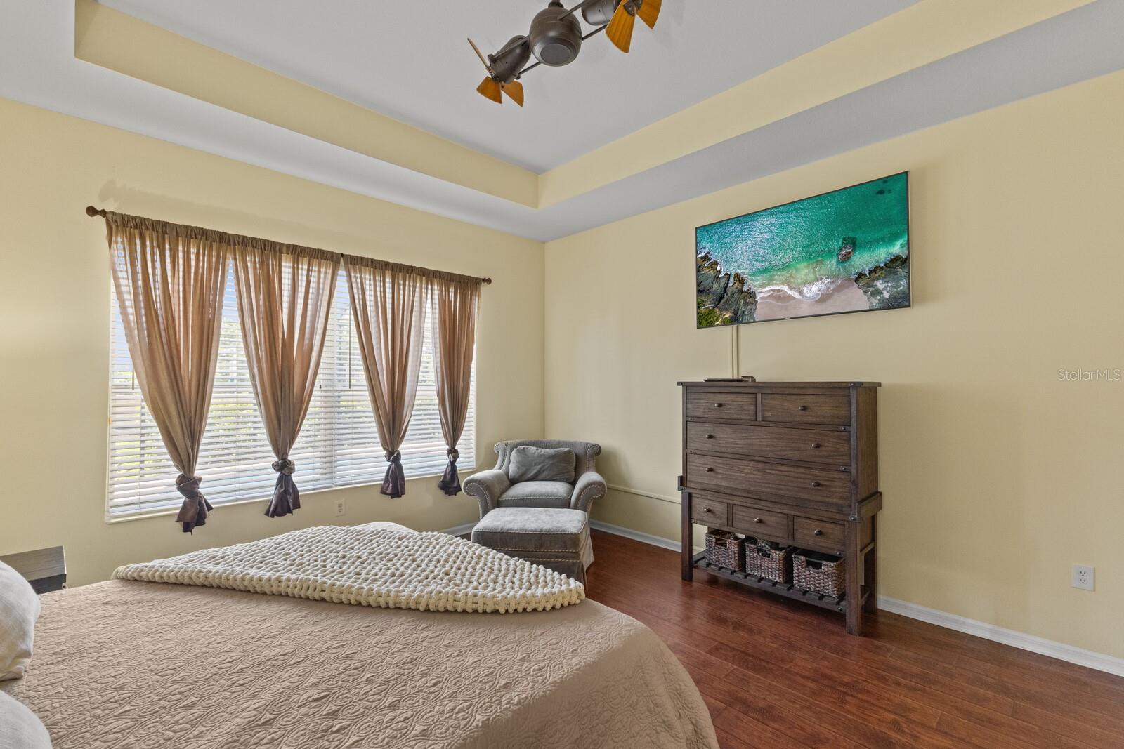 PALMA SOLA TRACE - Residential