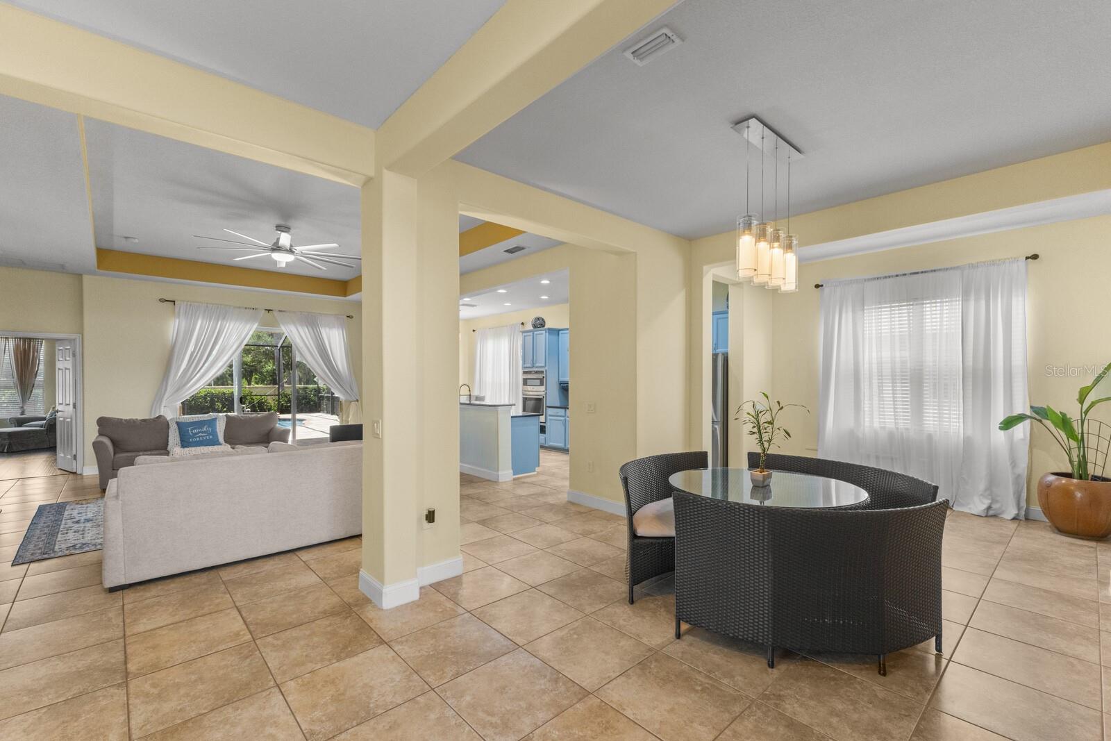 PALMA SOLA TRACE - Residential