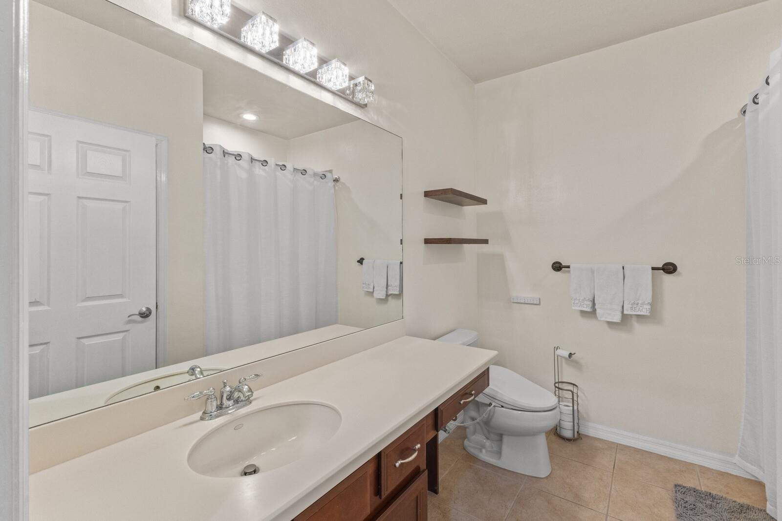 PALMA SOLA TRACE - Residential