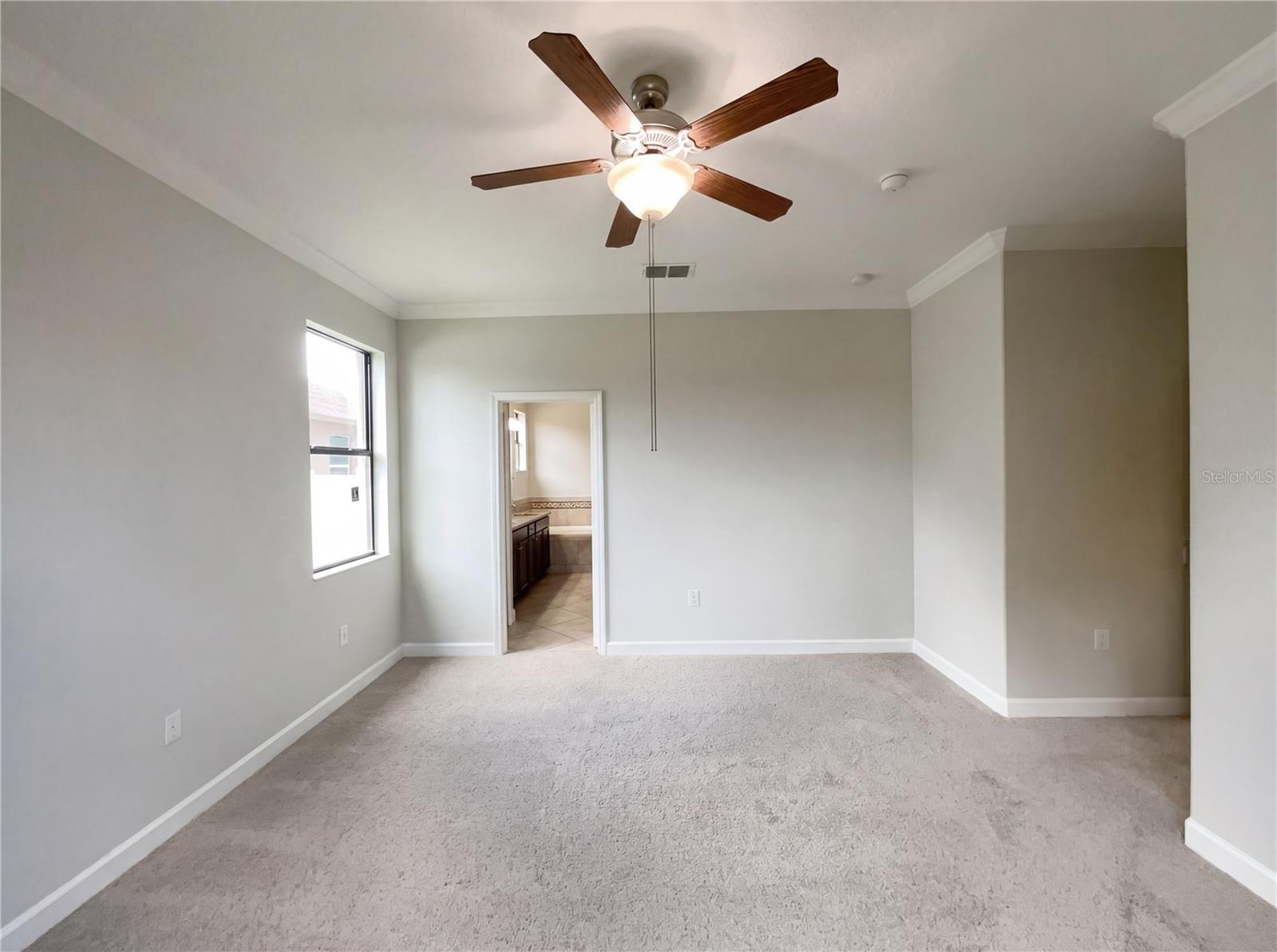 ALEXANDER RDG - Residential
