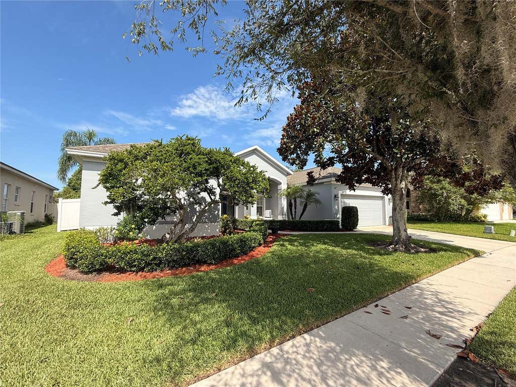Photo of 14112 Islamorada Drive, Orlando, FL 32837 (MLS # O6435530)