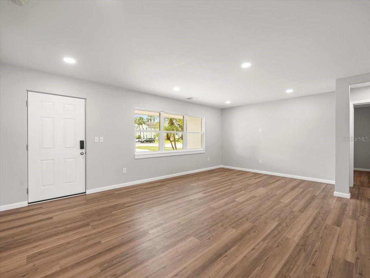 7571 RIDGE ROAD