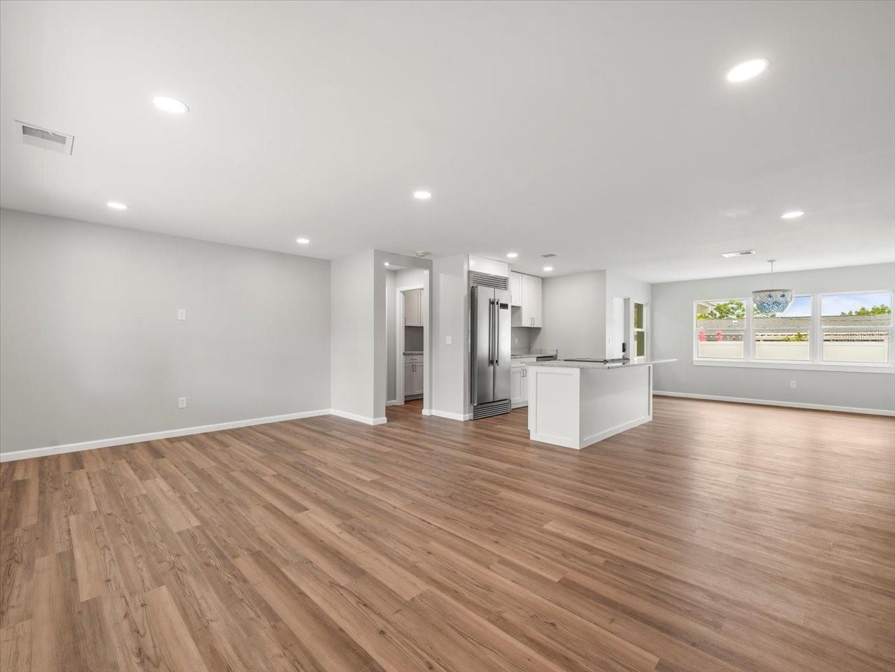 7571 RIDGE ROAD