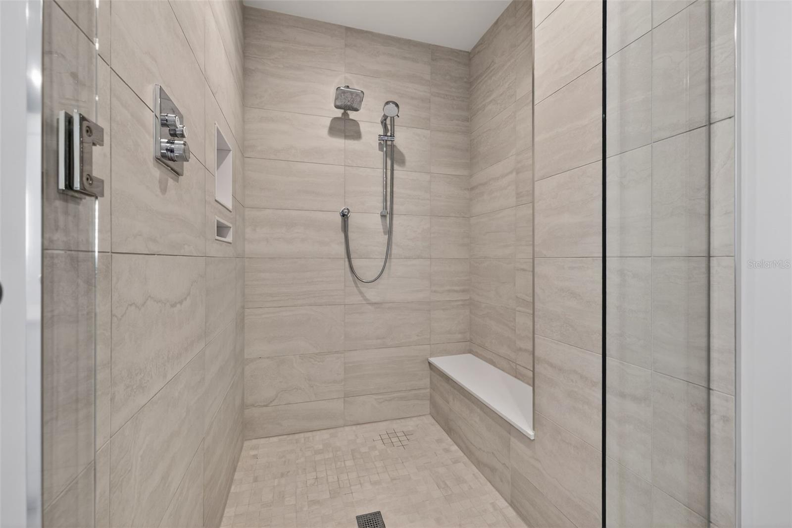 SALTAIRE ST PETERSBURG - Residential